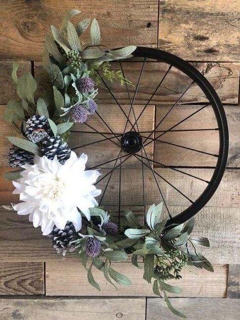 Ideas para decorar con llantas para bici - 7
