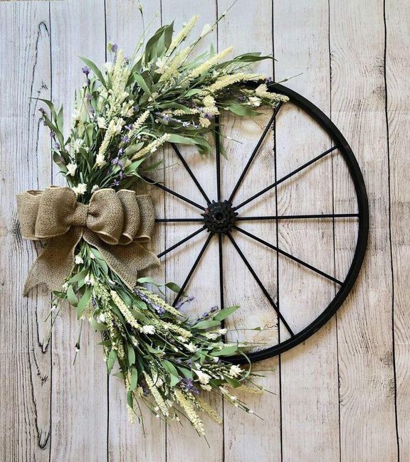Ideas para decorar con llantas para bici - 8