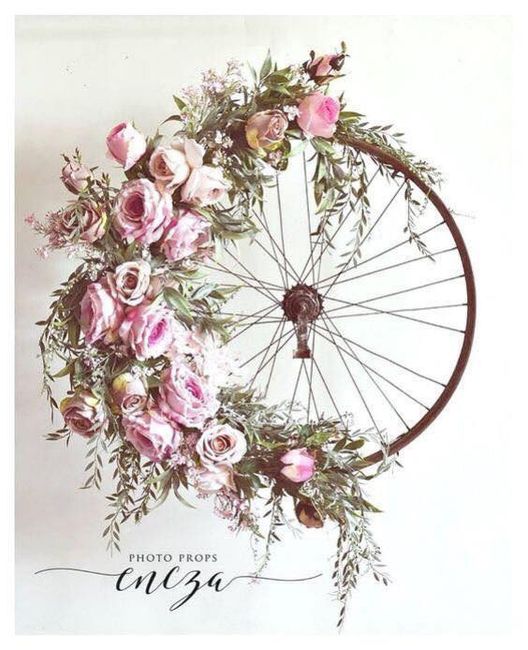 Ideas para decorar con llantas para bici - 11