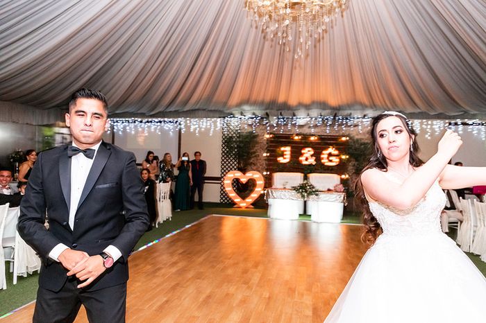 Ya nos casamos P.9 El baile de los novios y el sorpresa 5