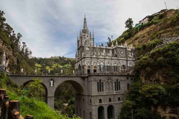 Santuario de las Lajas 2
