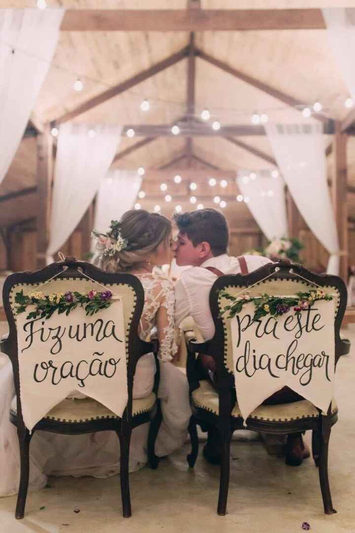 Ideas para las sillas de los novios - 13
