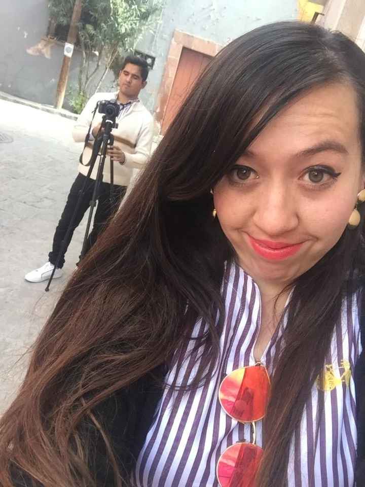 ...........