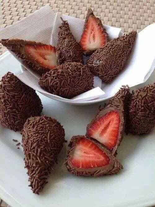 Fresas de chocolate para mesa dé dulces - 1