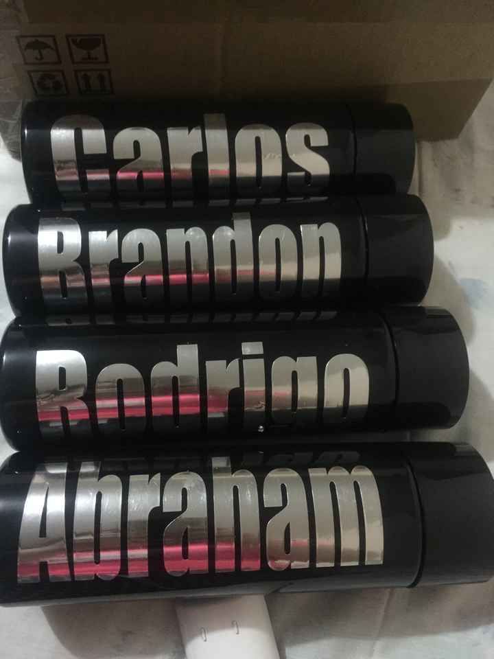 Avances -termos de los Best man o damos - 2
