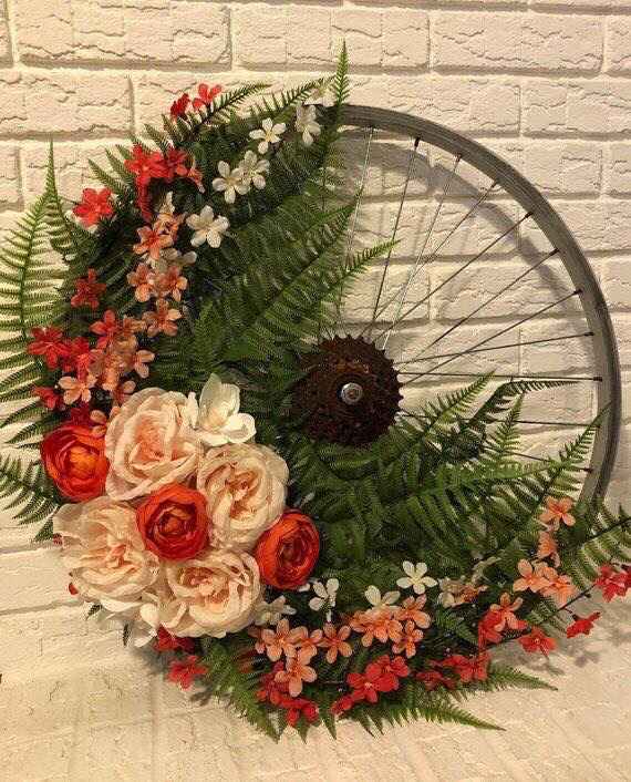 Ideas para decorar con llantas para bici - 5