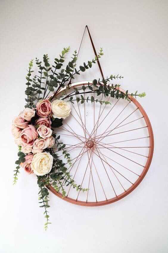 Ideas para decorar con llantas para bici - 6