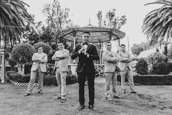 4 fotos en blanco y negro - 2