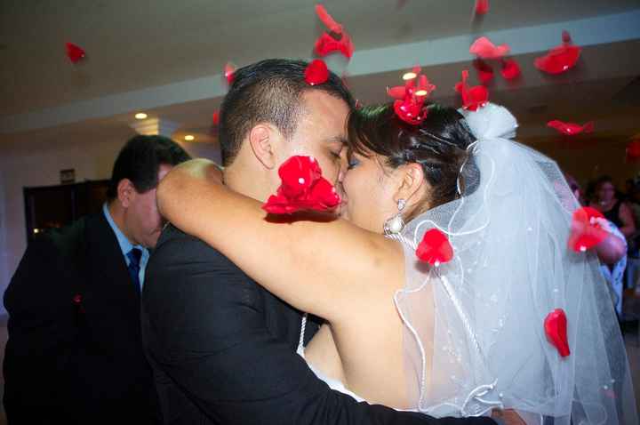 nuestro primer beso de esposos