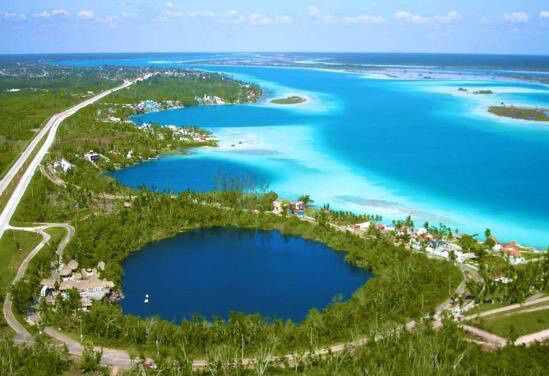 Bacalar, La laguna de los 7 colores 