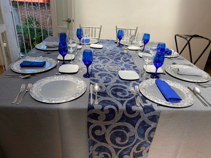 Manteleria de mesas. 1