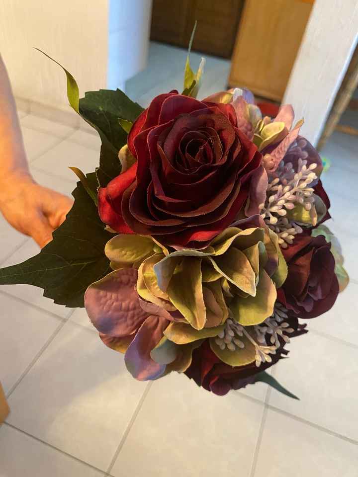 ¿Hola alguien a comprado en la tienda de jj's house? ¿es confiable? - 1