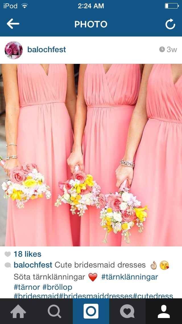 Aun pensando el color de vestido q tendran mis Damas. Este color es uno d los q tengo en mi lista.