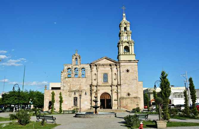 iglesia en linares