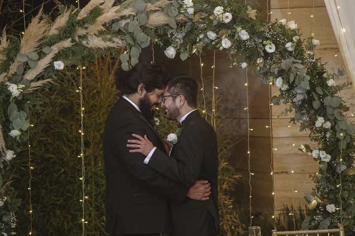 Ideas para decorar el back de la mesa de novios 😍 12