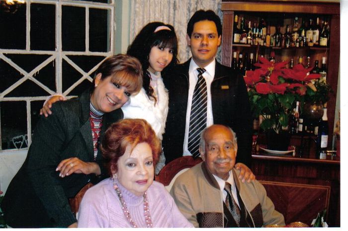 La abuela perfecta en mi boda 2