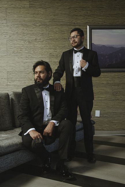 Tu pareja te acompaña a comprar tu traje/vestido....👗🕴️ 7