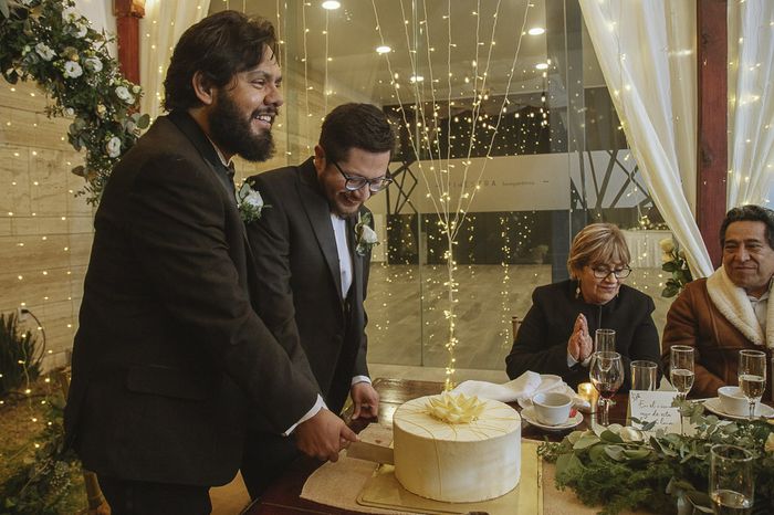 ¿Cómo eligieron su pastel de bodas? 🎂 7