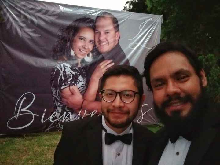 Estoy en duda, si poner foto grande en la entrada de recepción en mi boda o no!! Que opinan - 1