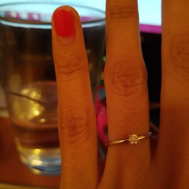 Les gustó su anillo de compromiso? 17
