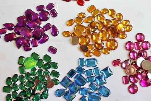Cristales decoraticos de colores