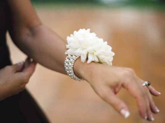 corsage