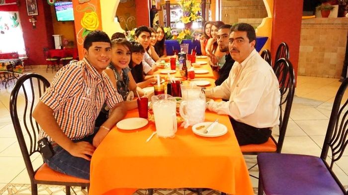 comiendo