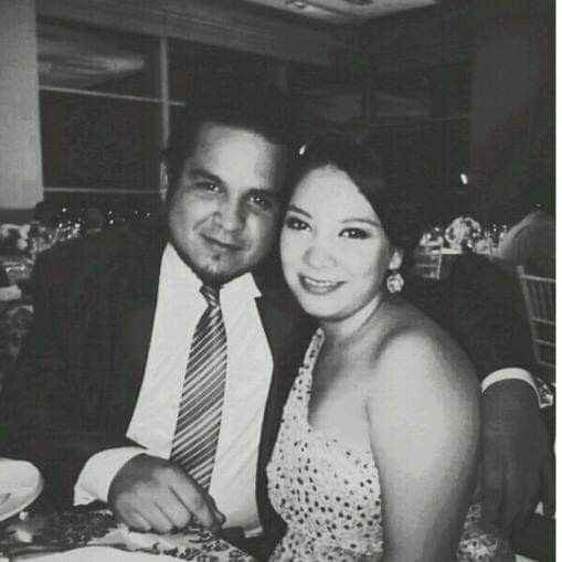 Sube una foto más antigua con tu pareja - 1