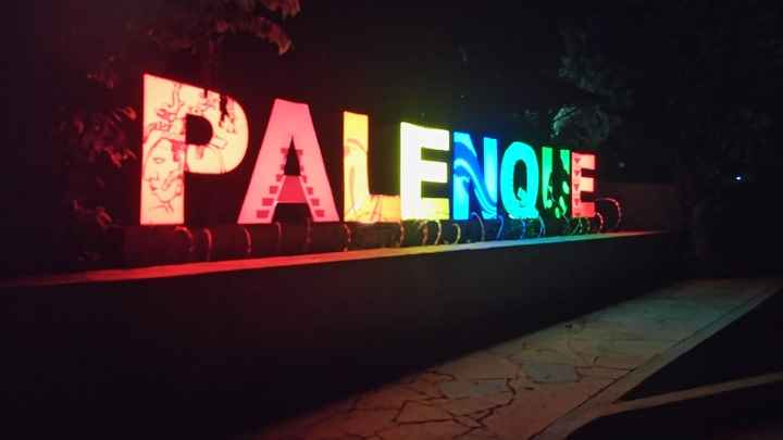 De Noche en Palenque
