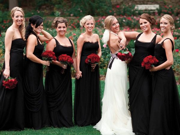 damas en negro