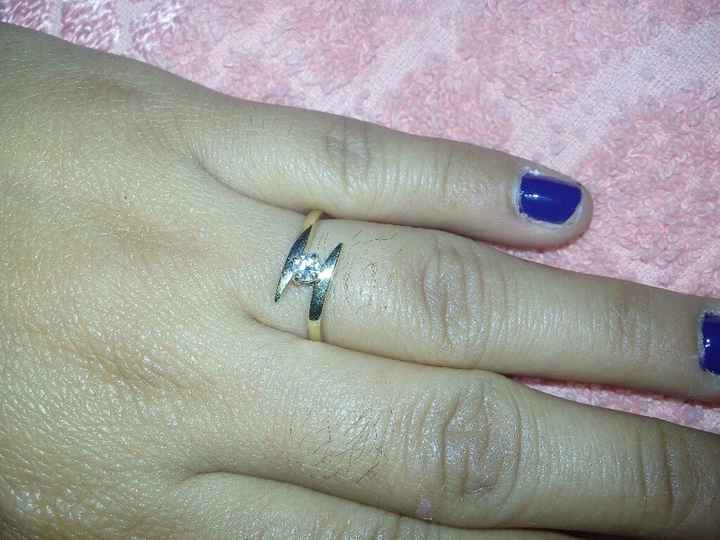 De donde es su anillo ??  el mio de amore mio - 1