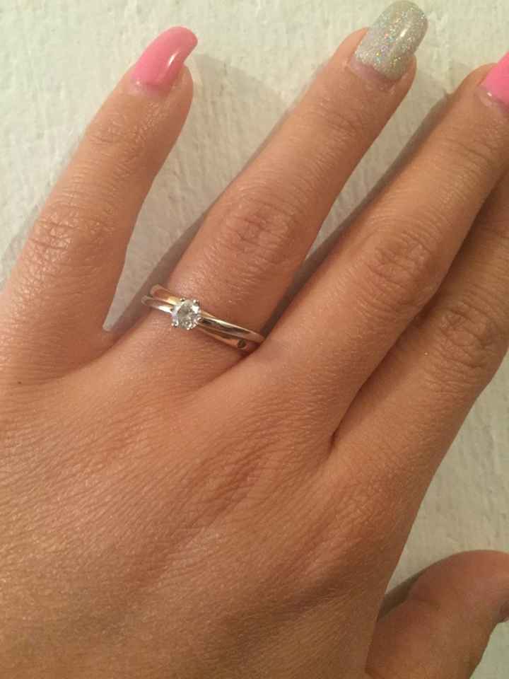 Presumaan sus bellos anillos!! - 1