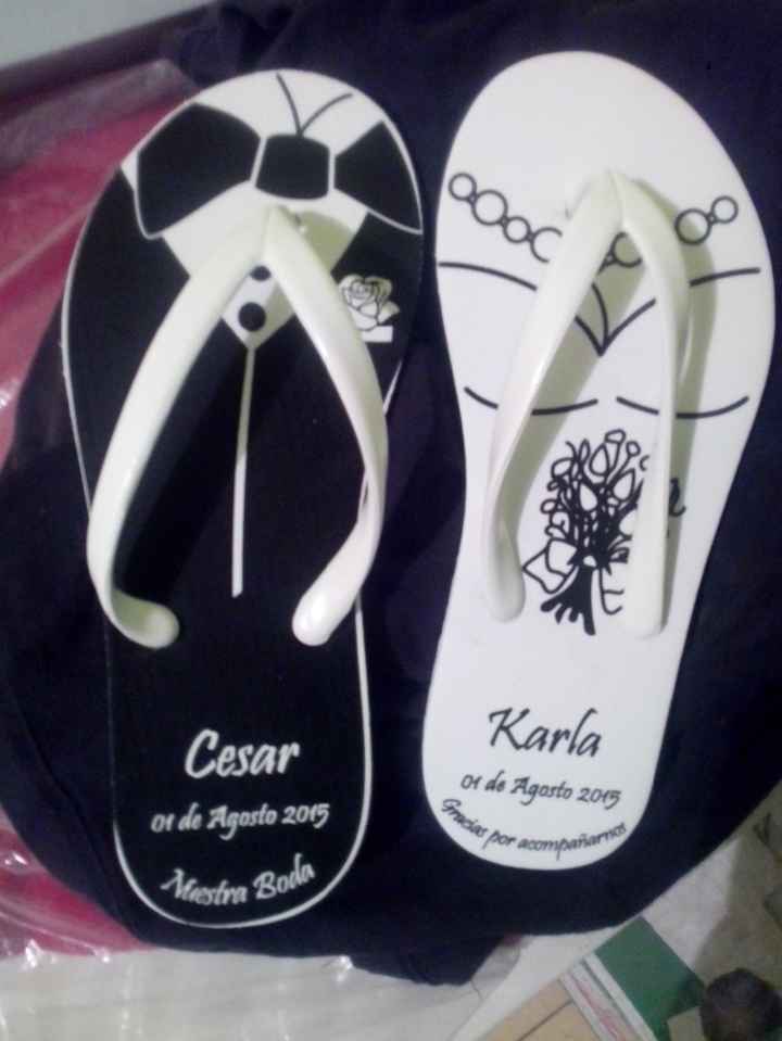 llegaron mis sandalias!!!!!!