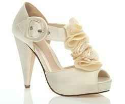 Más zapatos.. - 4