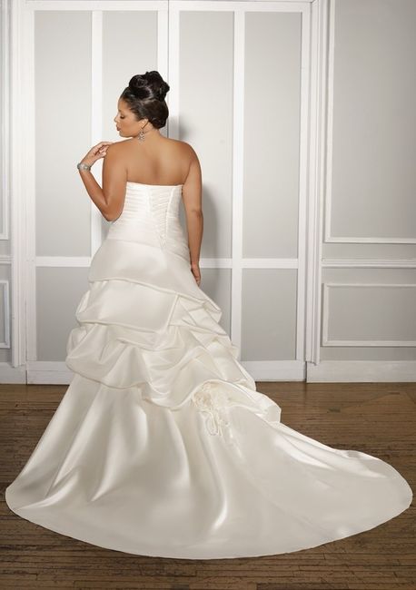 Mi vestido... atrás 