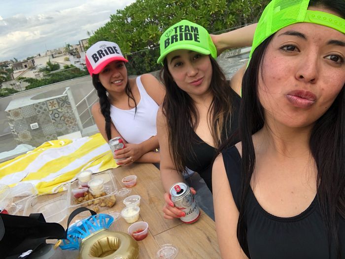 Despedida del soltera en playa - 1