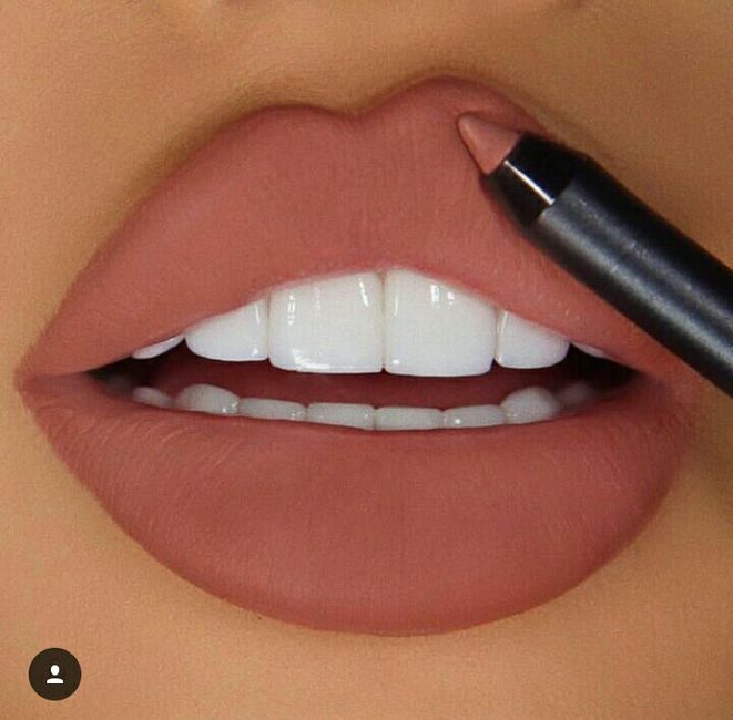 Maquillaje con tonos rosas 13