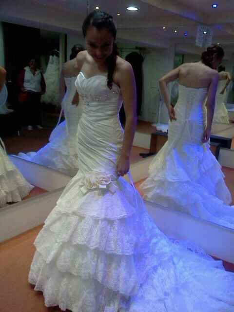 En mi ultima prueba de vestido de novia!! - 1