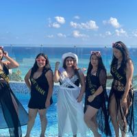 Novia triste por su despedida de soltera :( - 1