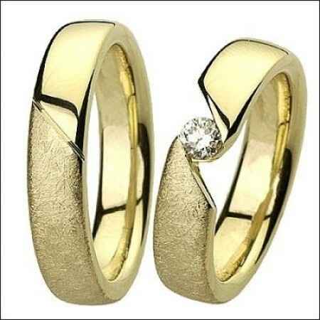 Mi anillo de compromiso... solo me lo medí - 1
