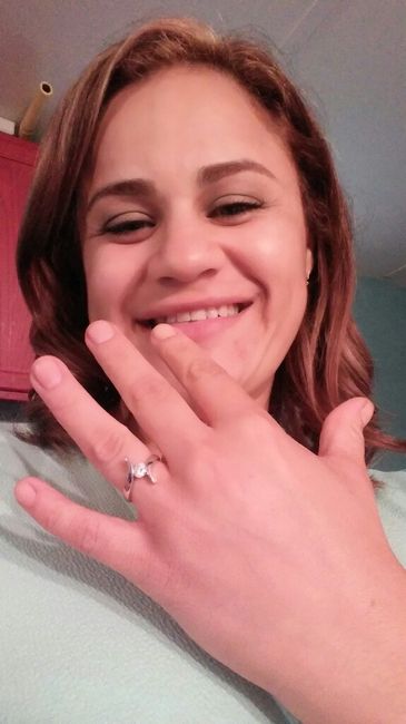Mi anillo de compromiso... solo me lo medí - 3