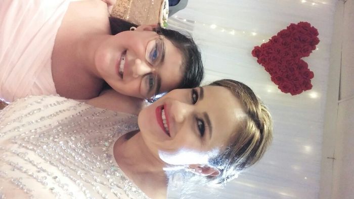 ¿Permitirían que alguién más llevara un vestido como el suyo a su Boda?, sospecho que hay quienes sí
