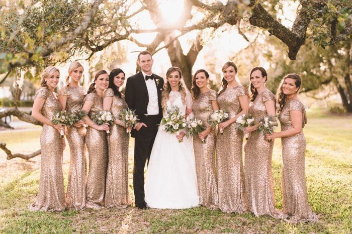 Vestidos para las damas en color bronce 9