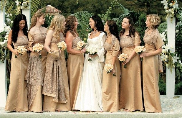 Vestidos para las damas en color bronce 11