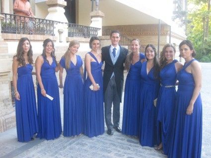 Damas de honor en color azul rey💙 7