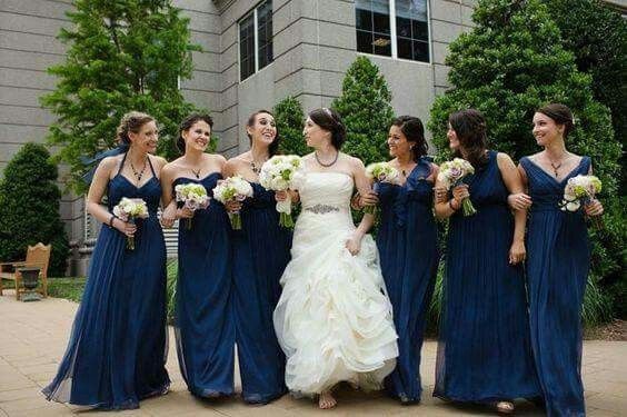 Vestido damas, mismo color diferente estilo. 5