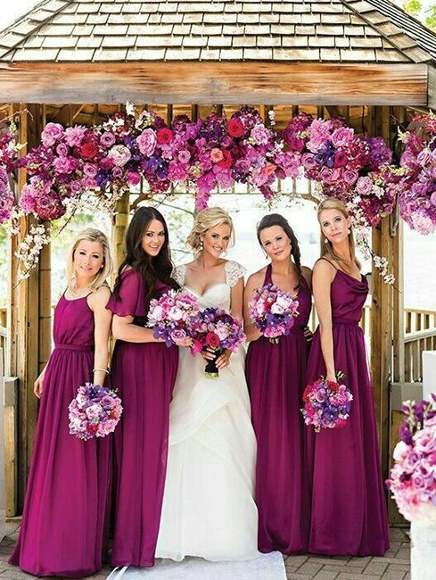 ¿Cuántas damas de honor? 6