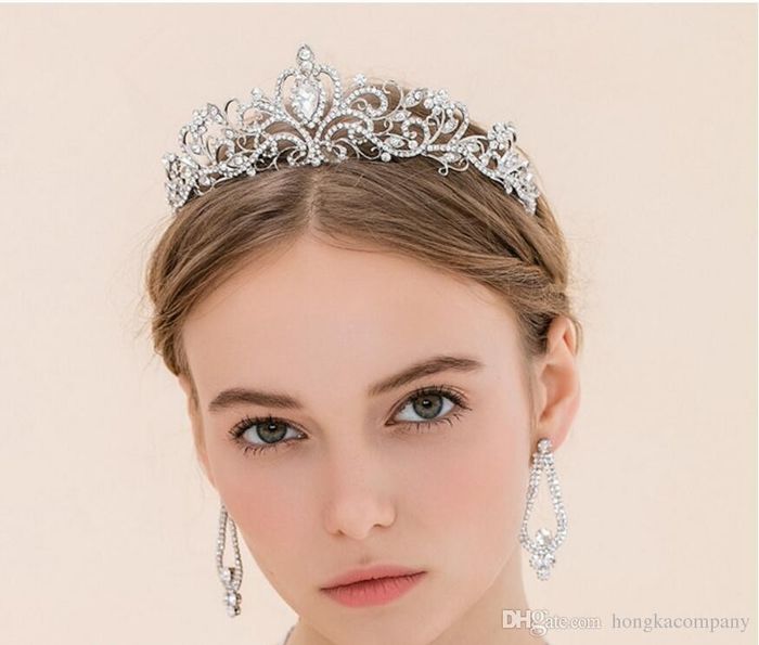 ¿Que usar tiara o tocado? 30