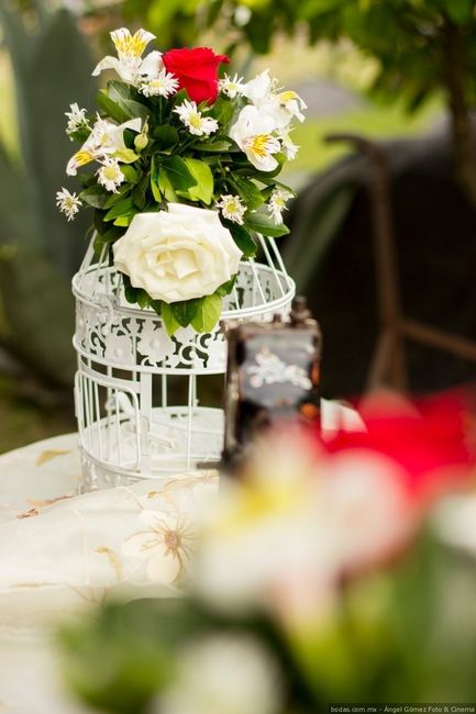 ¿Alguna sugerencia para centros de mesa económicos? 15