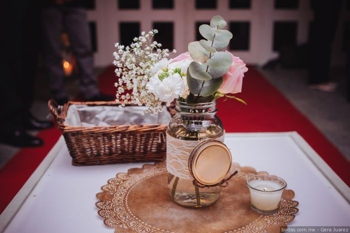 ¿Alguna sugerencia para centros de mesa económicos? 22